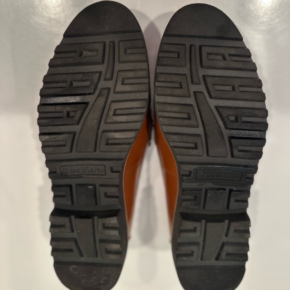 Franco Sarto Colette Lug Sole Loafer Gold Accent NWOB Sz 9 W Preppy - Picture 6 of 9